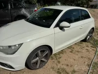 Usata Audi A1 Ambition 105 CV (77 kW) 2011 Bianco Utilitaria