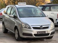 Usata Opel Zafira 129 CV (94 kW) 2007 Grigio Monovolume