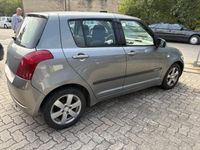 Usata Suzuki Swift GLX 69 CV (50 kW) 2005 Grigio(met.) Utilitaria