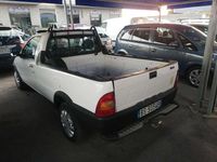 Usata Fiat Strada 69 CV (50 kW) 2001 Bianco Pick-up