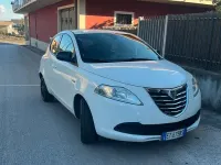Usata Lancia Ypsilon 69 CV (50 kW) 2014 Bianco Utilitaria
