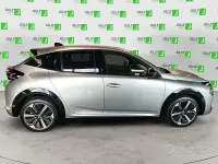 Nuova Lancia Ypsilon 101 CV (74 kW) 2026 Grigio Utilitaria