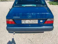Usata Mercedes 200 122 CV (89 kW) 1990 Bluazzurro Berlina