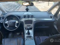 Usata Ford S-MAX S 140 CV (102 kW) 2008 Verde Monovolume