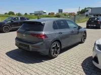 Usata VW Golf VIII R-line 150 CV (110 kW) 2025 Nero Berlina