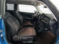 Usata Mini ONE 74 CV (54 kW) 2019 Blu Utilitaria
