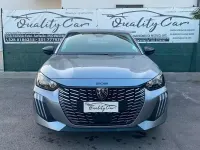 Usata Peugeot 208 Allure 100 CV (73 kW) 2025 Grigio Utilitaria