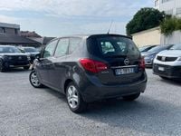 Usata Opel Meriva Design Edition 120 CV (88 kW) 2016 Grigio Monovolume