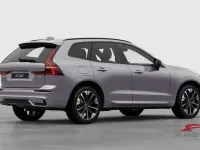 Nuova Volvo XC60 Plus 250 CV (183 kW) 2025 Aurora silver SUV