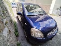 Usata Toyota Yaris 75 CV (55 kW) 2005 Blu/azzurro Utilitaria