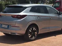 Usata Opel Grandland X Business Elegance 199 CV (146 kW) 2023 Grigio SUV