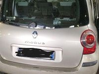 Käytetty Renault Modus 106 HP (77 kW) 2007 Tila-auto