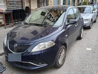 Gebraucht Lancia Ypsilon 80 PS (58 kW) 2016 Blau Kleinwagen