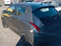 Usata Lancia Ypsilon 69 CV (50 kW) 2015 Marrone Utilitaria