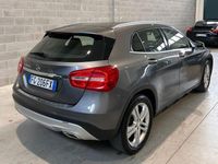 Usata Mercedes GLA200 136 CV (100 kW) 2016 Grigio SUV