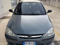 Usata Opel Corsa Club 60 CV (44 kW) 2006 Berlina