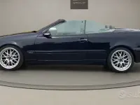 Usata Mercedes CLK320 218 CV (160 kW) 2001 Blu Cabrio