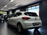 Usado Renault Clio V Intens 86 HP (63 kW) 2020 Branco Sedan
