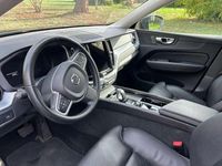 Usata Volvo XC60 Momentum 197 CV (144 kW) 2022 Grigio SUV