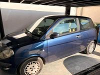Usata Lancia Ypsilon 60 CV (44 kW) 2005 Blu Utilitaria