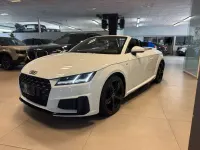 Usata Audi TT Roadster S-line plus 197 CV (144 kW) 2023 Bianco Cabrio
