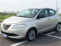 Usata Lancia Ypsilon S 86 CV (63 kW) 2011 Argento Utilitaria