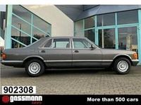 Usata Mercedes 500 231 CV (169 kW) 1982 Grigio Berlina