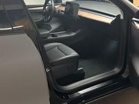 usata Tesla Model Y performance Wrappata - AP full