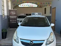 Usata Opel Corsa Edition 75 CV (55 kW) 2010 Bianco Utilitaria