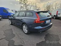 Usado Volvo V60 Business Edition 197 CV (144 kW) 2021 Azul Familiar