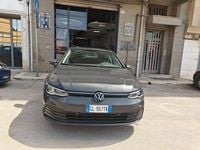 Usata VW Golf VIII Style 116 CV (85 kW) 2022 Grigio Station wagon