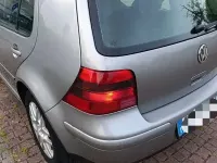 Usata VW Golf IV Highline 105 CV (77 kW) 2003 Berlina