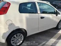 Usata Fiat Grande Punto 69 CV (50 kW) 2012 Bianco Utilitaria
