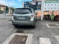 Usata Toyota Verso 2013 Grigio Monovolume