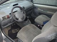 Usata Renault Twingo Expression 75 CV (55 kW) 2003 Grigio Utilitaria
