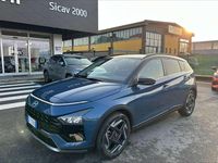 Usata Hyundai Bayon 99 CV (72 kW) 2024 Vibrant blue pearl + black roo SUV