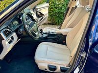 Usata BMW 318 Luxury Line 150 CV (110 kW) 2016 Blu/azzurro Station wagon