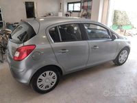 Usata Opel Corsa Edition 85 CV (62 kW) 2013 Grigio Berlina