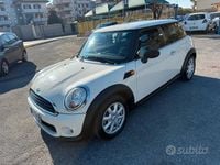 Usata Mini ONE 75 CV (55 kW) 2012 Beige Utilitaria