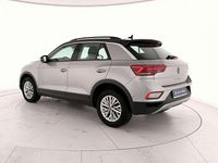 Usata VW T-Roc Life 150 CV (110 kW) 2024 Pyrit silver metallizzato nero SUV