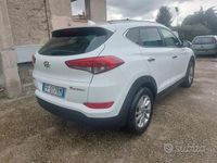 Usata Hyundai Tucson 116 CV (85 kW) 2016 Bianco SUV