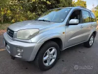 Usata Toyota RAV4 Sol 150 CV (110 kW) 2001 Grigio SUV