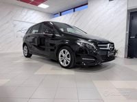 Usata Mercedes B200 136 CV (100 kW) 2019 Nero Utilitaria
