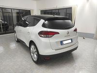 Usata Renault Scénic 120 CV (88 kW) 2021 Bianco Monovolume