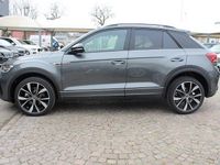 Nuova VW T-Roc R-line 116 CV (85 kW) 2025 Grigio scuro metallizzato SUV