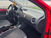 Begagnad VW up! 60 HK (44 kW) 2019 Röd Halvkombi