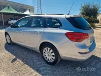Usata Opel Astra Cosmo 110 CV (80 kW) 2012 Grigio Station wagon
