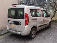 Begagnad Fiat Doblò 105 HK (77 kW) 2011 Grå Minibuss