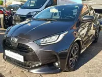 Usata Toyota Yaris Business Edition 72 CV (52 kW) 2022 Grigio Utilitaria
