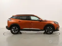 Usata Peugeot 2008 Allure 110 CV (80 kW) 2021 Arancione SUV